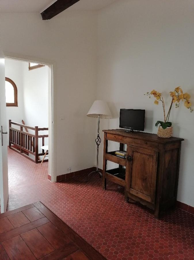 Ferienwohnung Lou Mas Suzoun Ucel Exterior foto